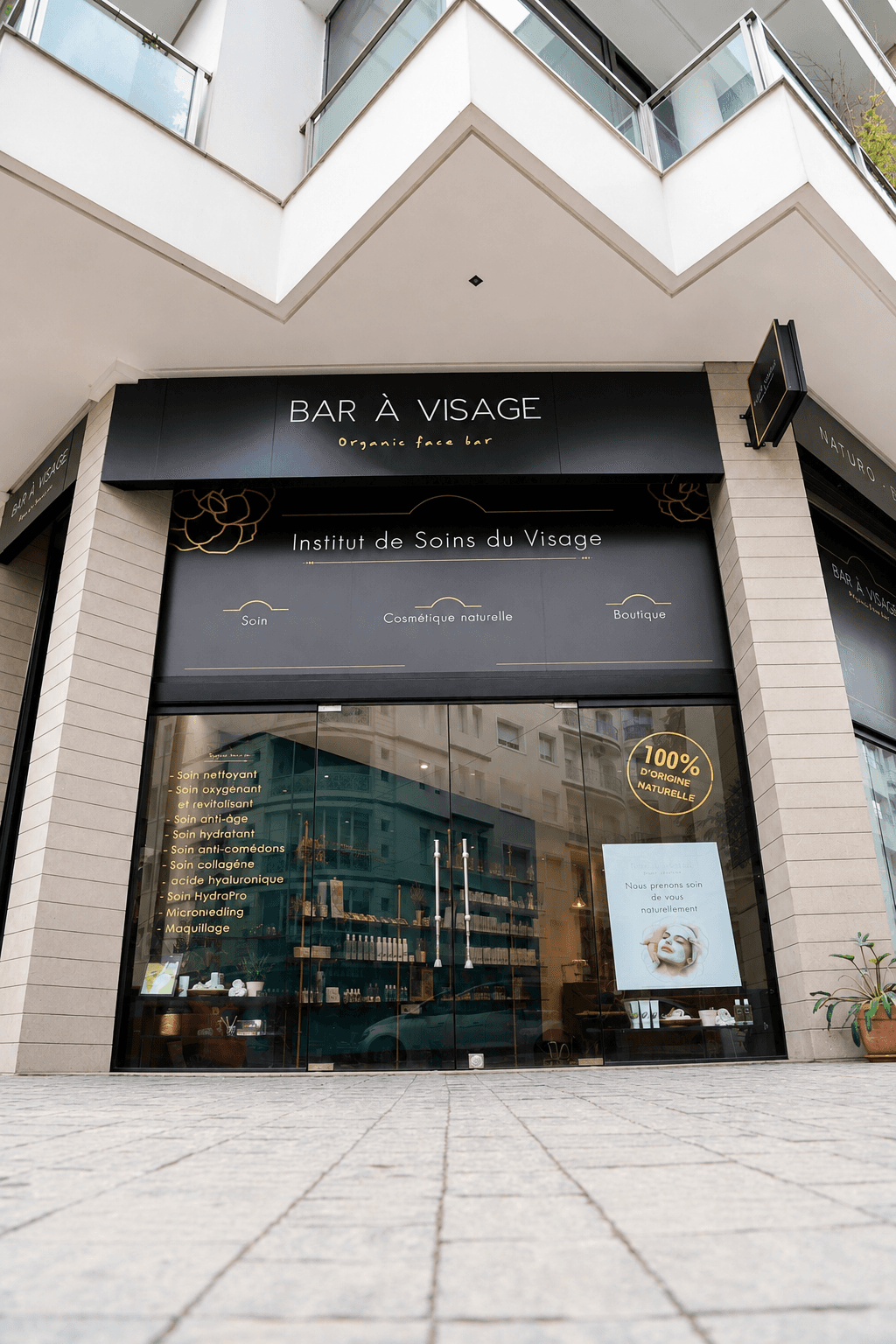 Bar à visage